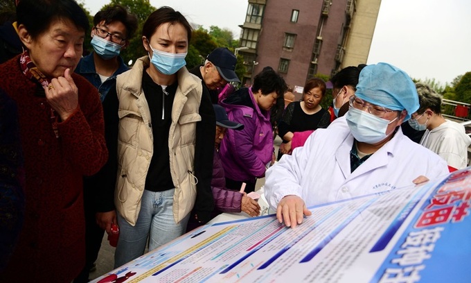 Trung Quốc thông báo ca cúm gia cầm H10N3 đầu tiên ở người